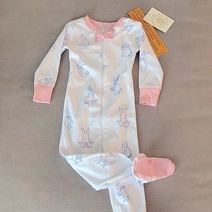 Brand new with tags! The Beaufort Bonnet Company “noelles night night footed”